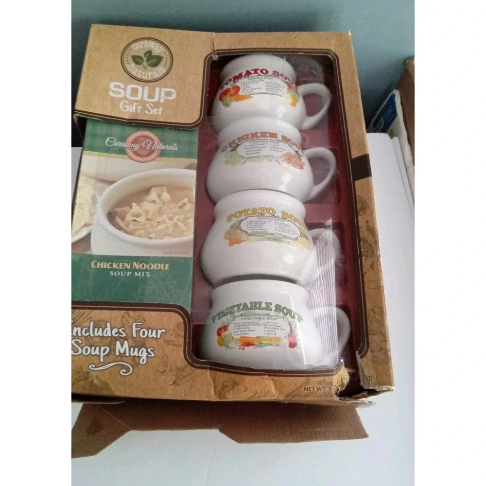 Caraway Naturals‎ Soup Gift Set With Chicken Noodle Soup Mix & Ceramic Bowls